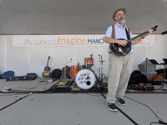 Jan. 3 Song & Story Swap will feature folksinger-songwriter Bill Ludwig