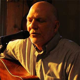 Singer-songwriter Mark Franklin