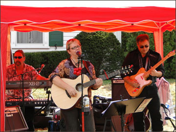 Eva Cappelli & the Watershops Band will join April 2 Song & Story Swap in Amherst